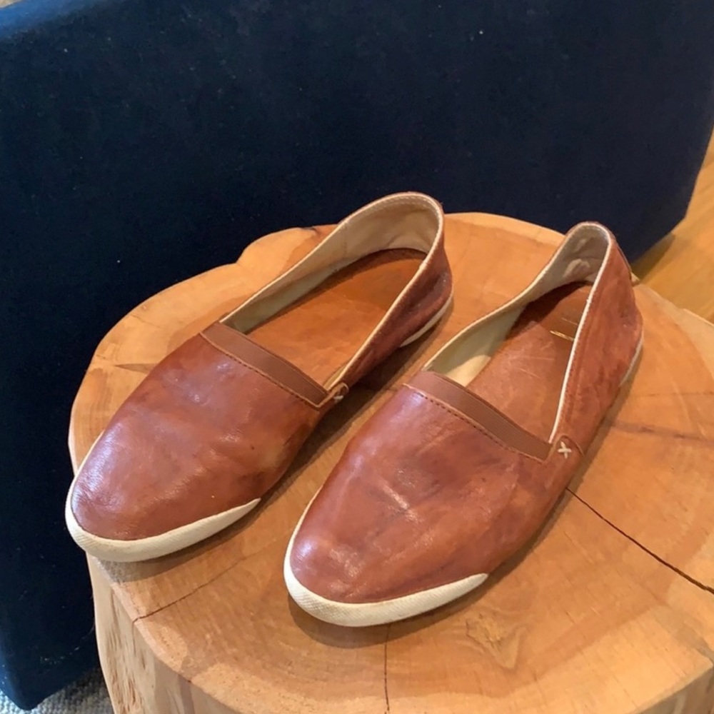 Frye Melanie slip on sneaker